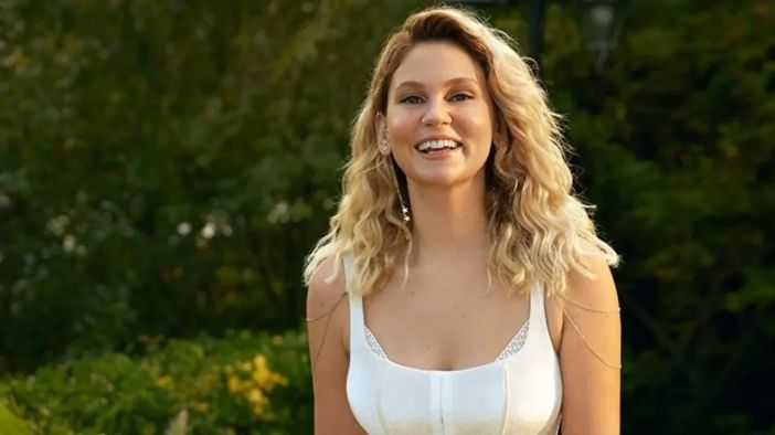 Farah Zeynep Abdullah'ın İkizi:  Hayatı Film Olursa Onu Ahsen Eroğlu Canlandırsın