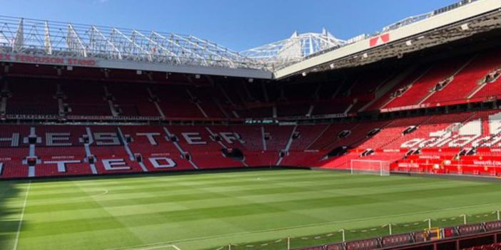 Manchester United Stadında Fare İstilası - Old Trafford'un Hijyen Puanı Düştü