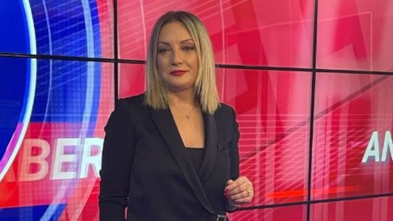 Burçin Atılgan Kimdir ve Nereli? Kaç Yaşında? Evli mi? TELE 1 Haber Sunucusu