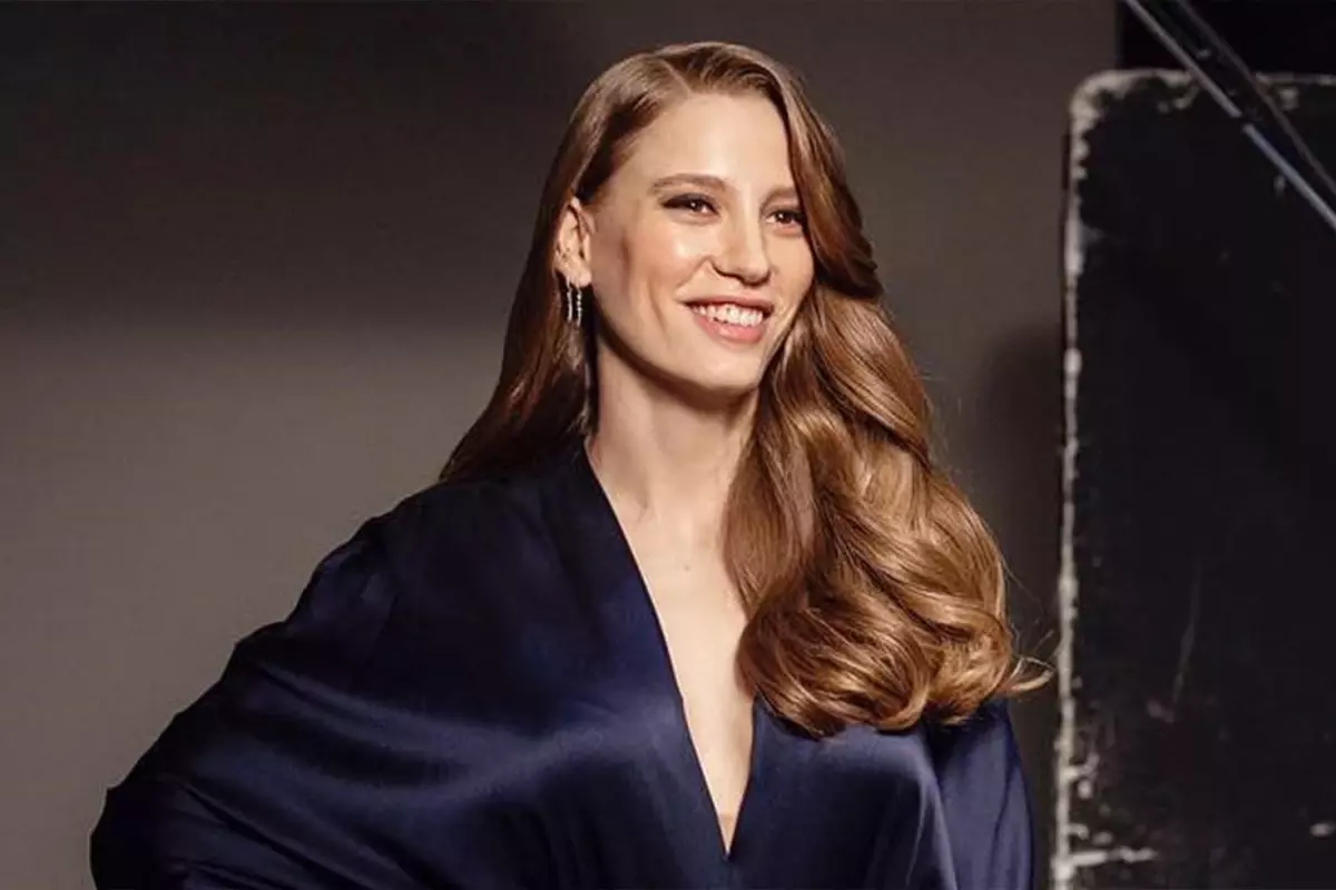 Serenay Sarıkaya