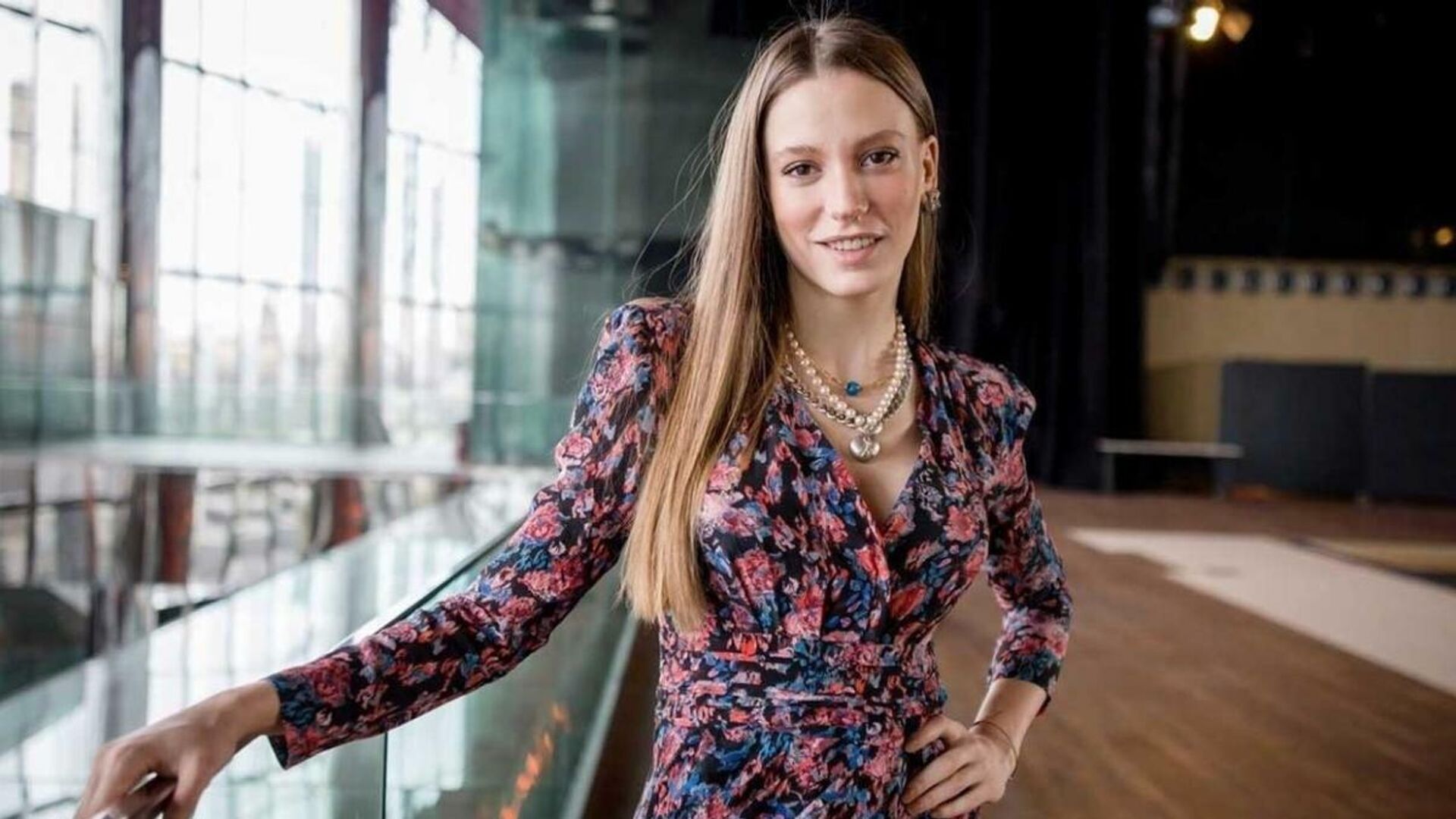 Serenay Sarıkaya