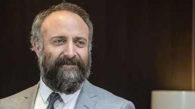 Halit Ergenç Kimdir ve Nereli? Kaç Yaşında? Evli mi? Eşi Kimdir? Biyografi