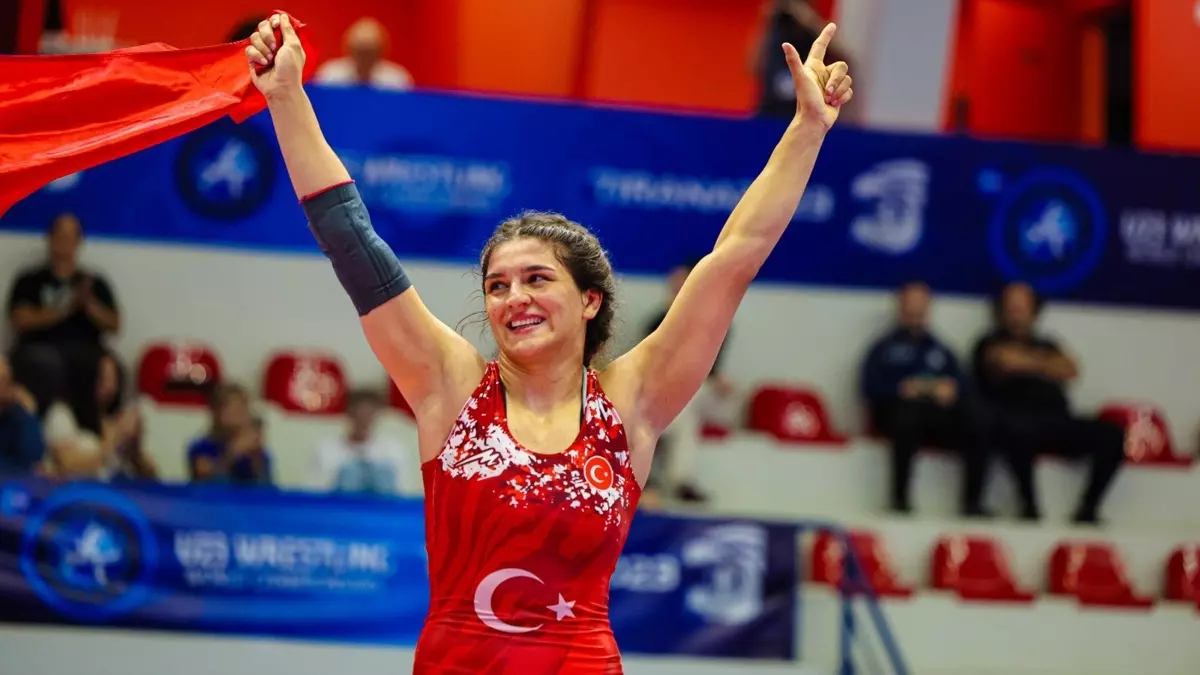 Nesrin Baş